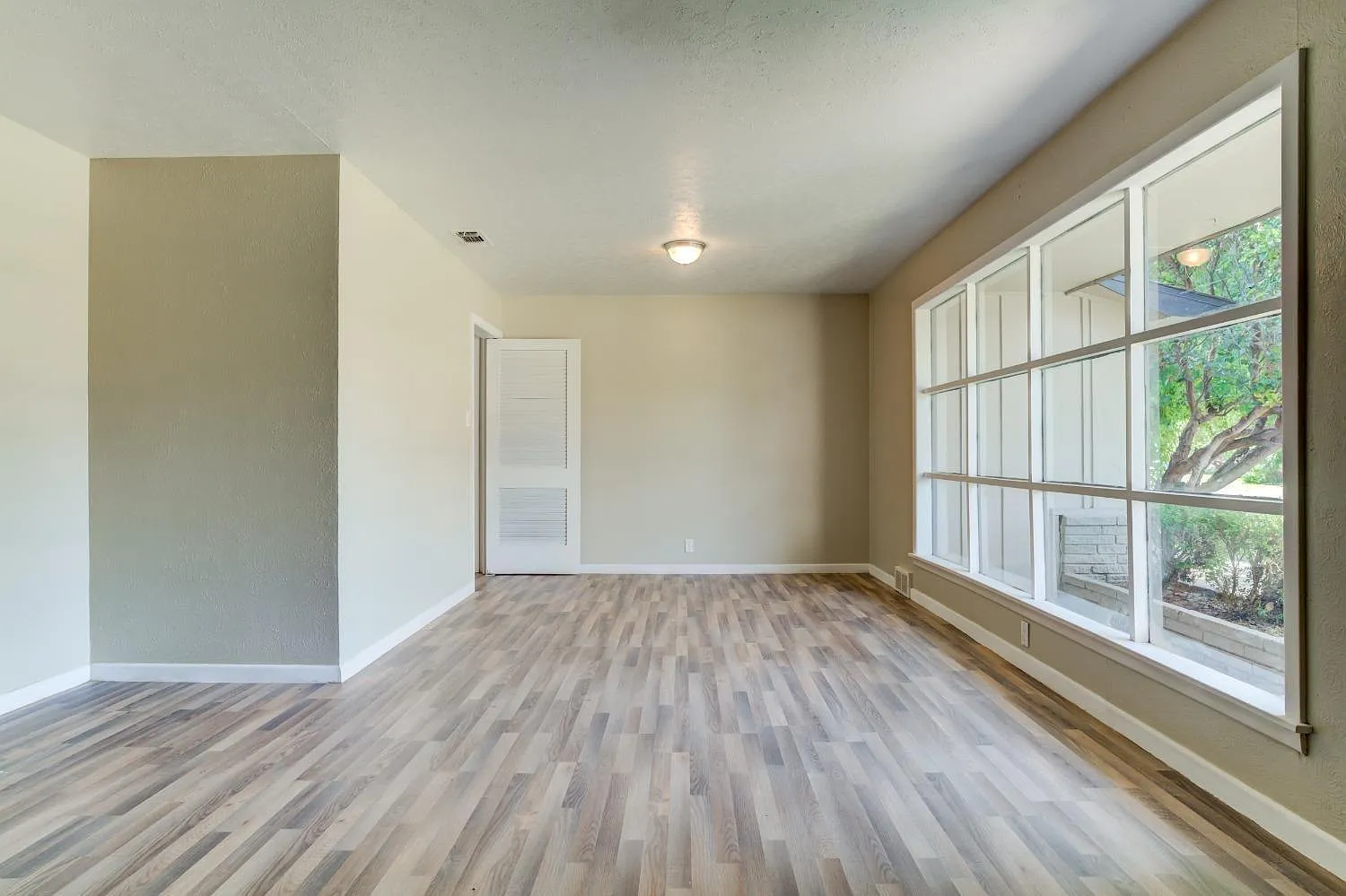 2 bed, 1424 sqft, $1,250 — Photo 4