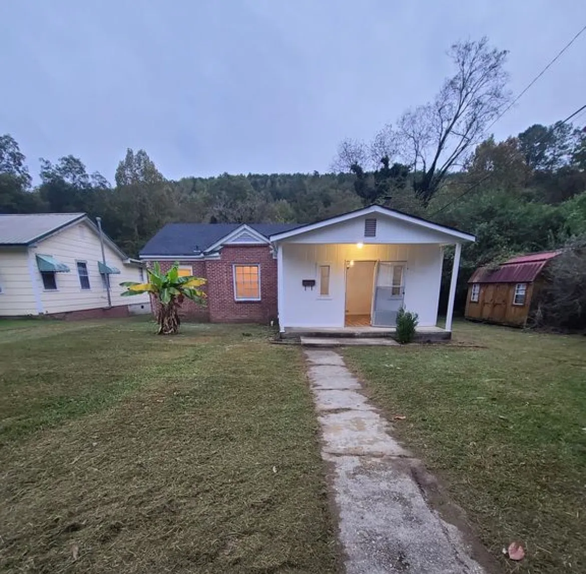 913 Brookside Drive - 1 — Photo 1