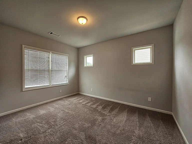 7561 Silk Tree Point — Photo 20
