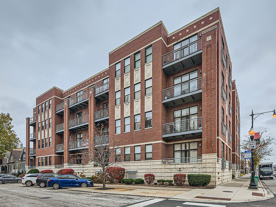 1st image of 4011 N Francisco Ave Unit 103