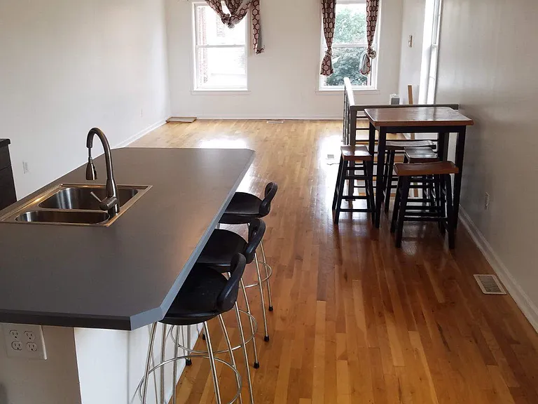 52 N 2nd St #3 — Photo 6