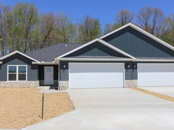 1596 Walker Lake Rd, Mansfield, OH 44906