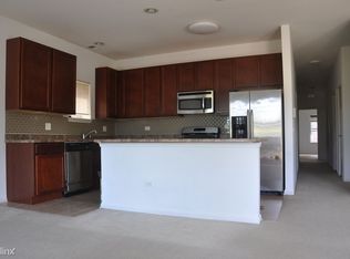 3529 S Dearborn St, Chicago, IL 60609