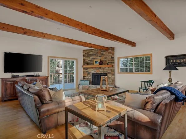 230 Hemlock Dr, Lake Arrowhead, CA 92352