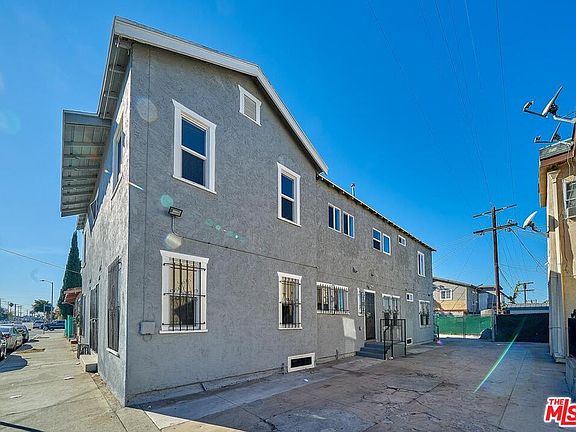 2nd image of 3665 S Normandie Ave