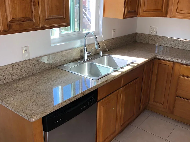 2611 Voorhees Ave #E — Photo 8