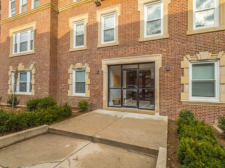35 South St #4 — Photo 19