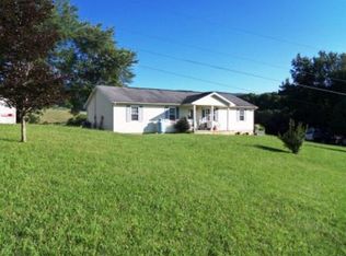 458 Whitehall Rd, Bluefield, VA 24605