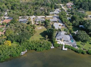 Bayshore Rd, Nokomis, FL 34275