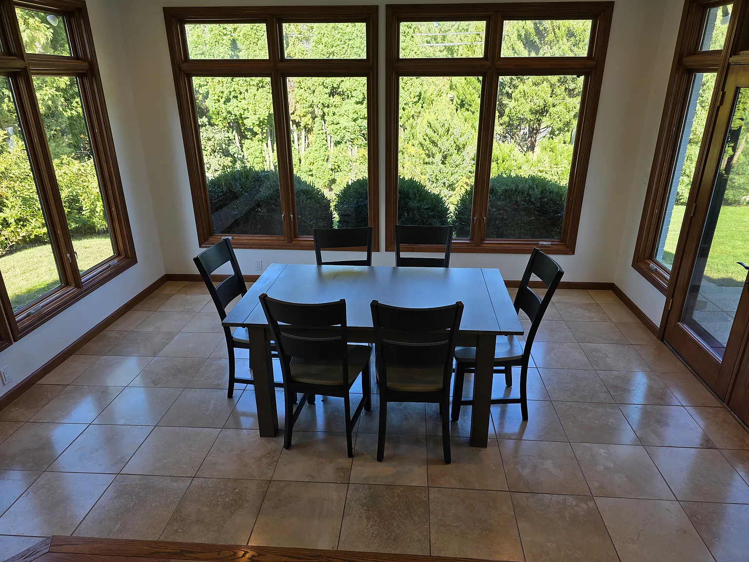 206 Imperial Dr — Photo 4