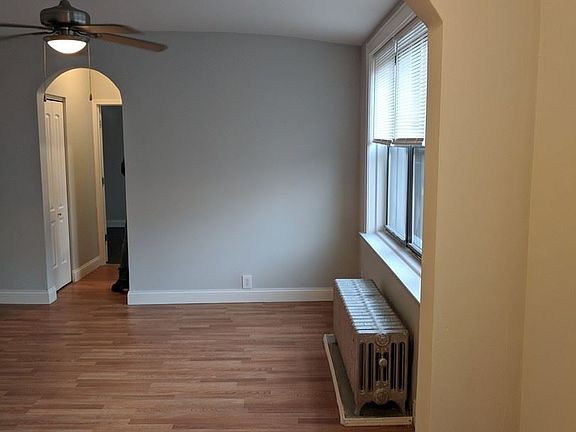 3rd image of 6916 S Clyde Ave APT 402