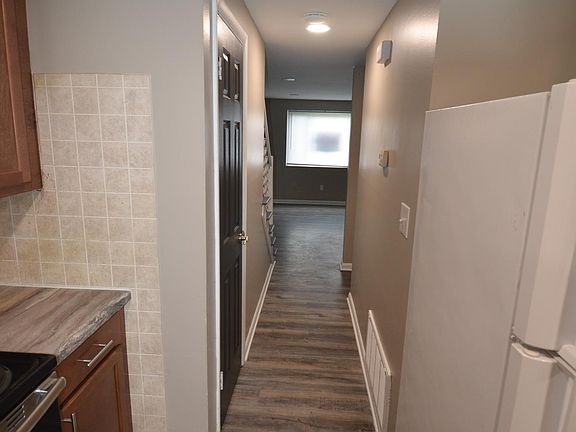5th image of 3291 Reis Ave