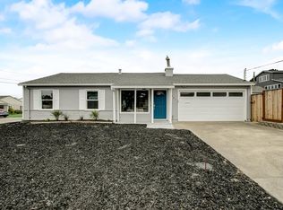 247 Avalon Dr, Pacifica, CA