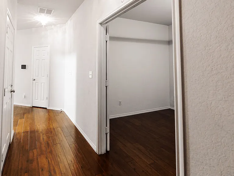 24370 Invitation Oak — Photo 49