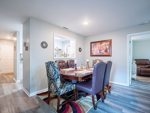 2nd image of 4057A Northlake Dr
