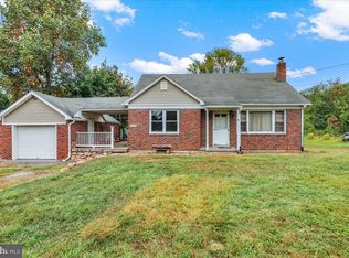 1135 Elverson Rd, Morgantown, PA 19543