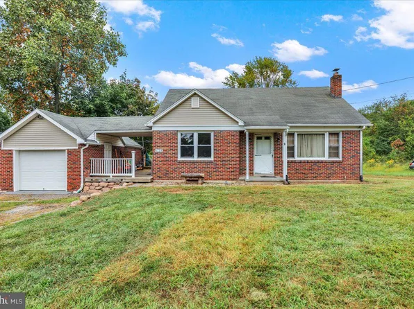 1135 Elverson Rd, Morgantown, PA 19543