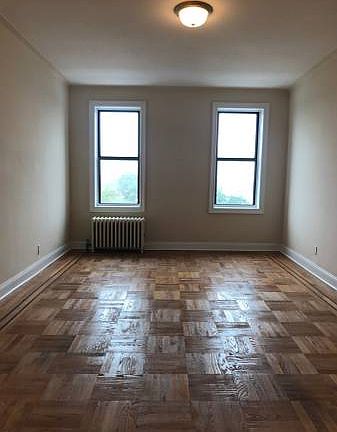 4th image of 3601 Kings Hwy APT F9