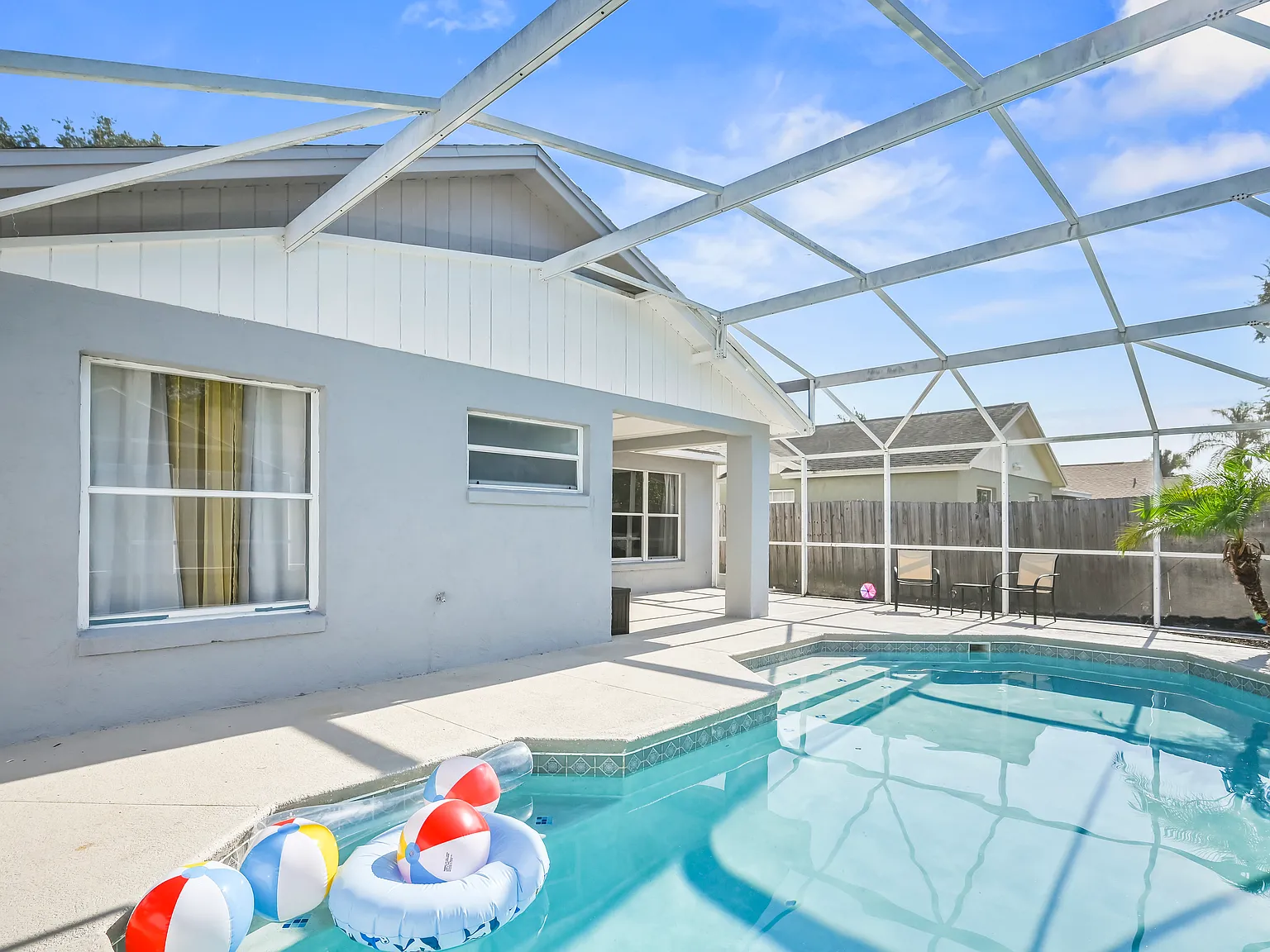 3 bed, 1305 sqft, $3,000 — Photo 3