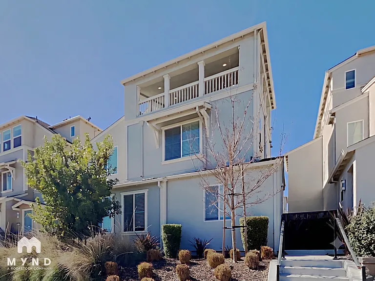 37768 Latitudes Ln — Photo 1