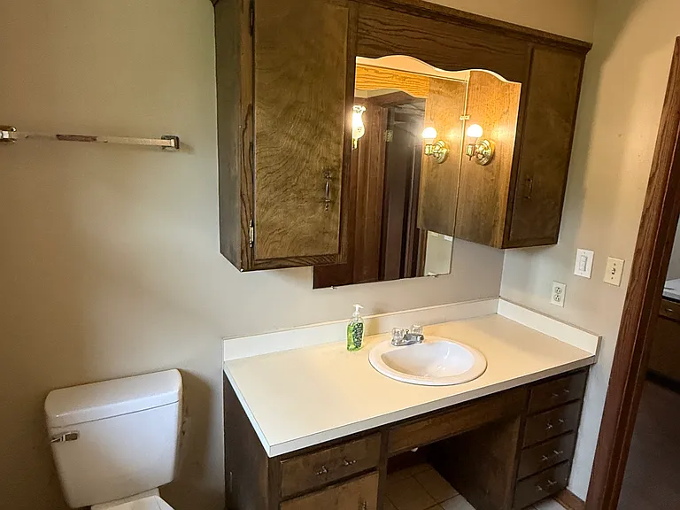 107 E North St #1 — Photo 14