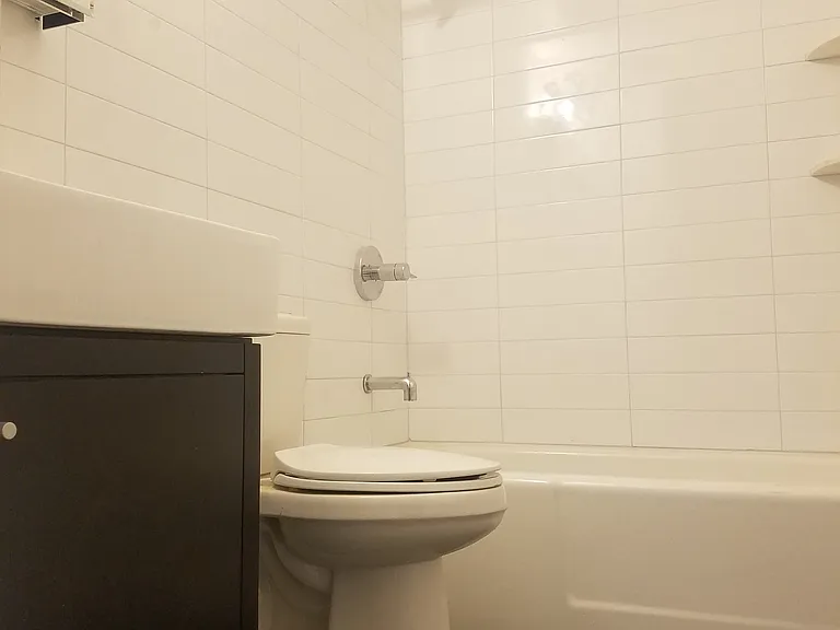 131 E 23rd St #5F — Photo 6