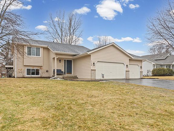 3rd image of 1128 142nd Ln NW