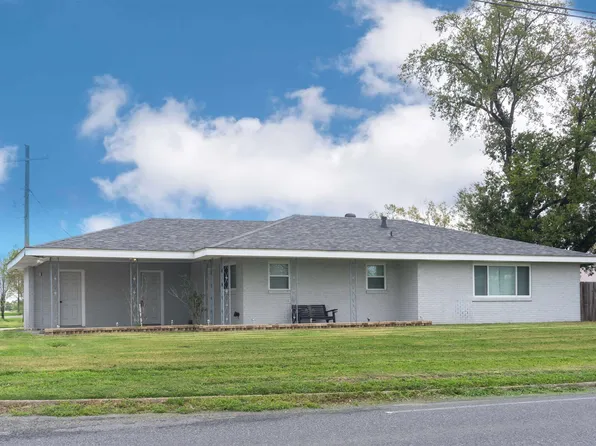 102 Wolf St, Raceland, LA 70394
