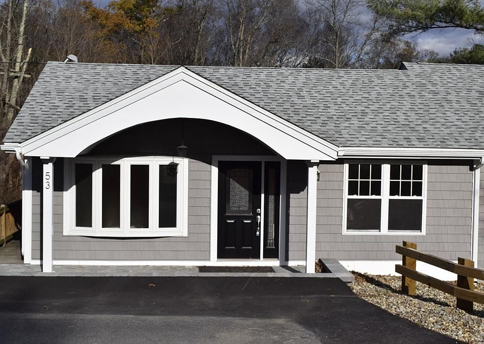 51 N Main St Middleton MA Zillow