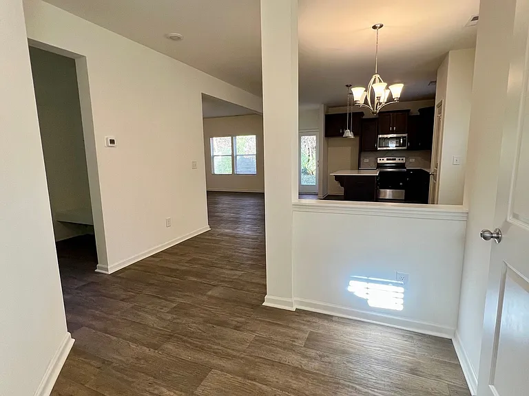7926 Bristle Ln — Photo 4