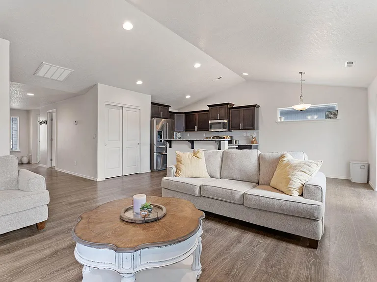 7913 W 55th Ave — Photo 4
