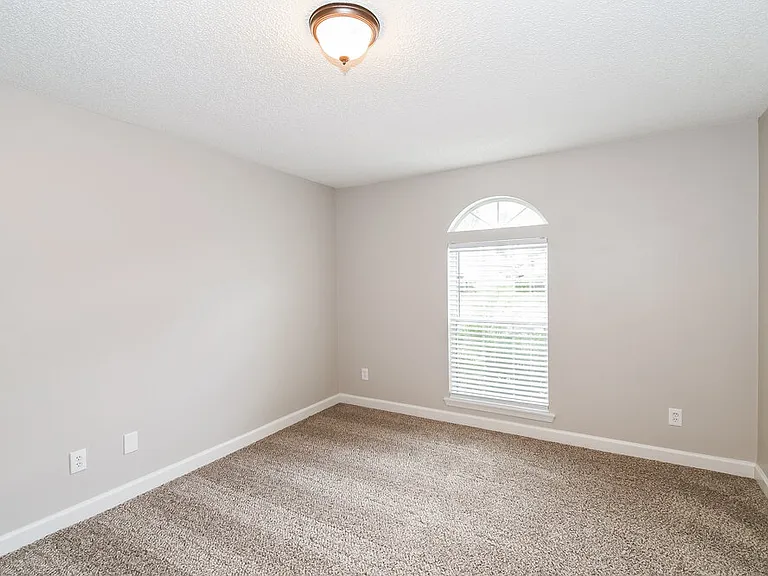 8785 Chambore Dr — Photo 14