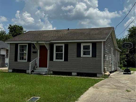 3rd image of 502 Lebato St