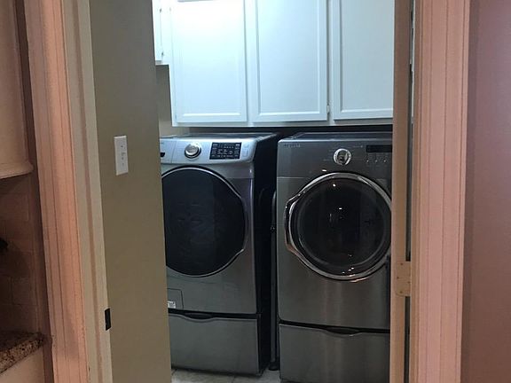 4th image of 107 Blue Heron Dr #1