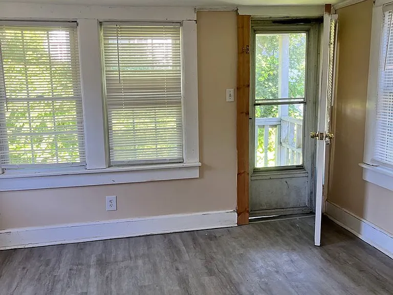 16 Dudley St #2 — Photo 8