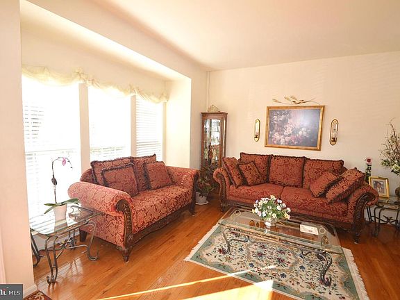 2nd image of 2465 Wheat Meadow Cir