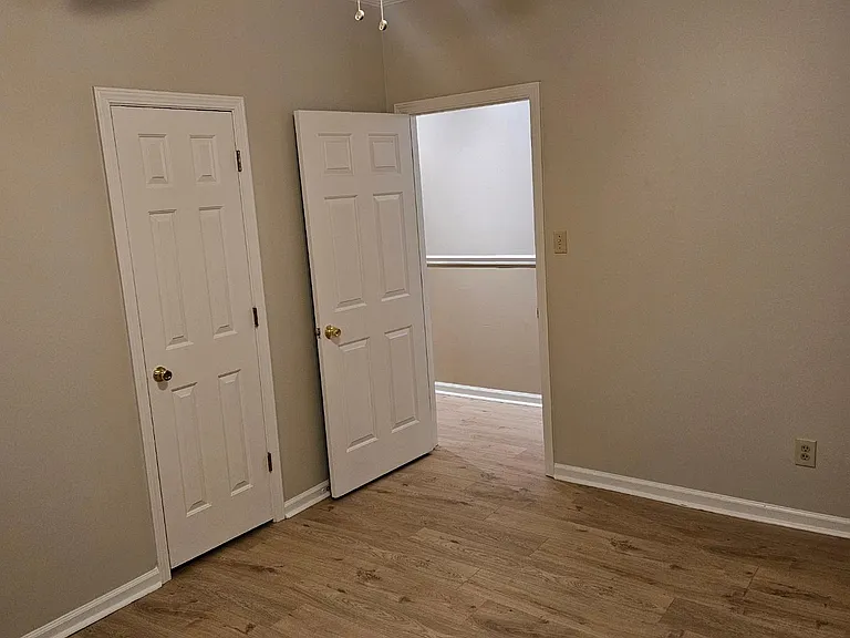 65 N Belvedere Blvd #201 — Photo 7