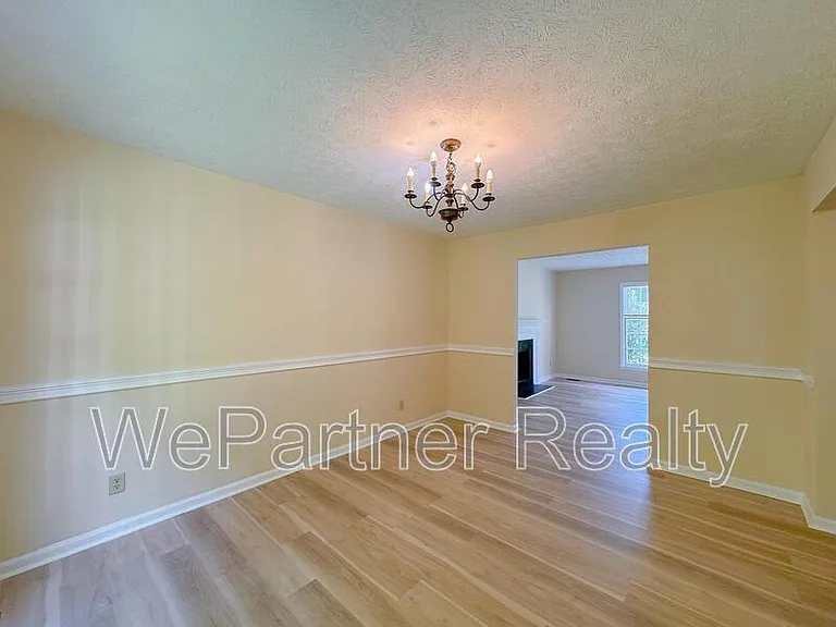 5332 Winslow Xing — Photo 7
