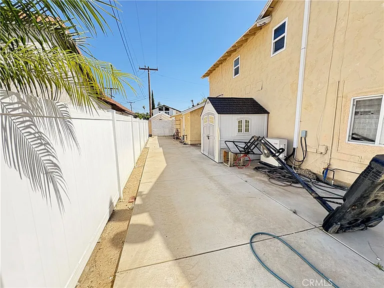 20409 Tufts Cir — Photo 28