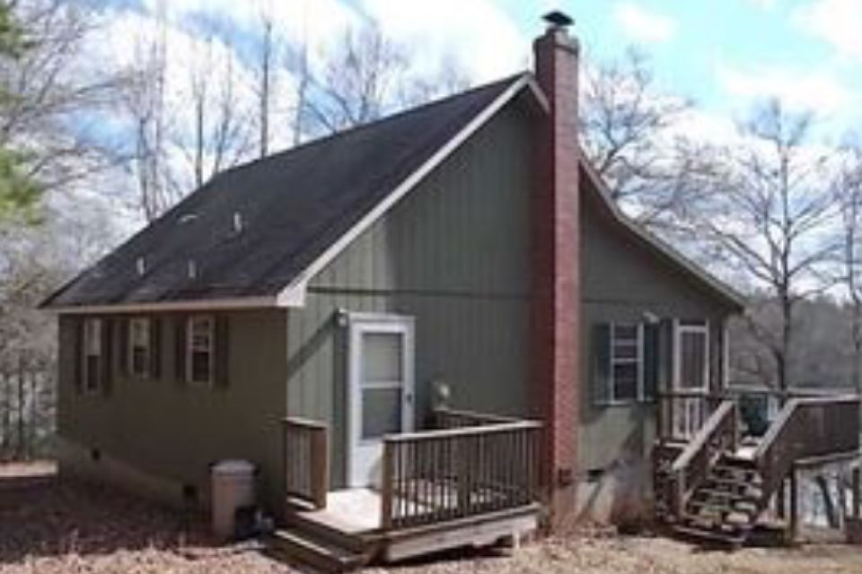 2nd image of 1561 Debutary Rd