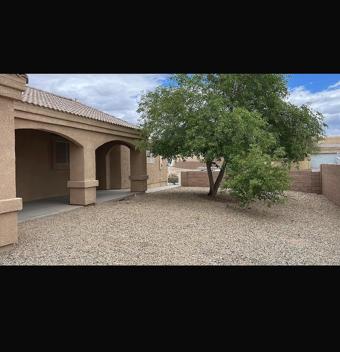 Building Photo - 4697 S Reyes Adobe Dr