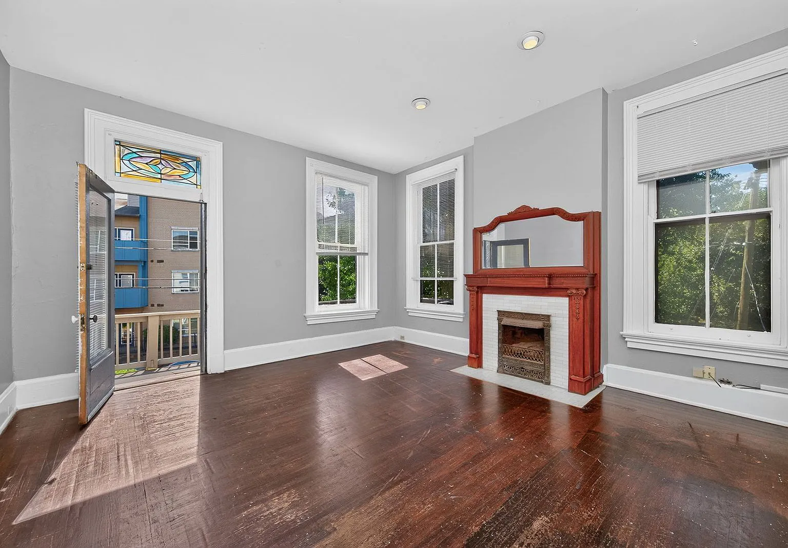 2 bed, 1.0 bath, $1,395 — Photo 4