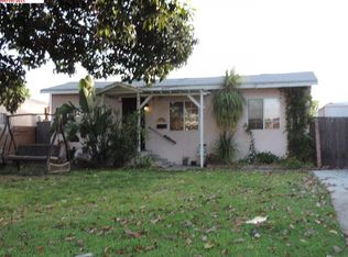 7413 Walnut Ave, Paramount, CA 90723