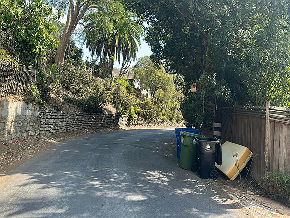 5th image of 2695 La Cuesta Dr