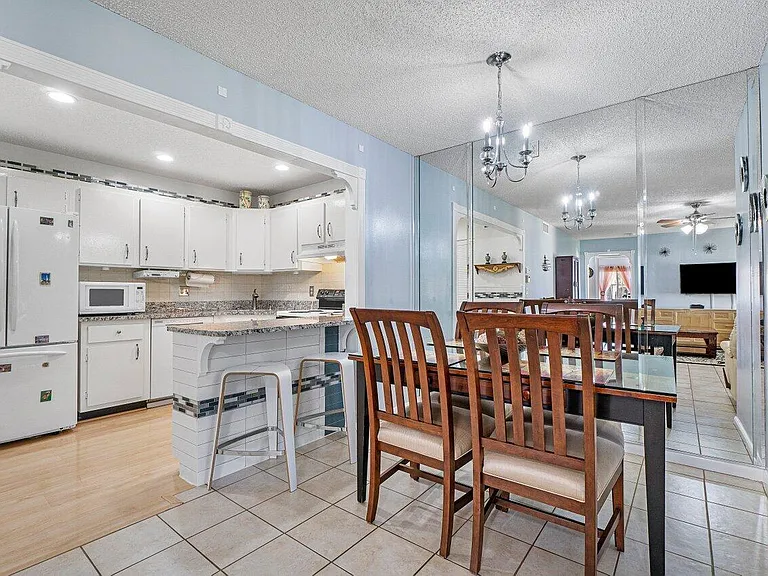 407 Pine Glen Ln #B-1 — Photo 7