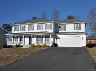 108 Laurel Wood Dr, Waynesboro, VA 22980
