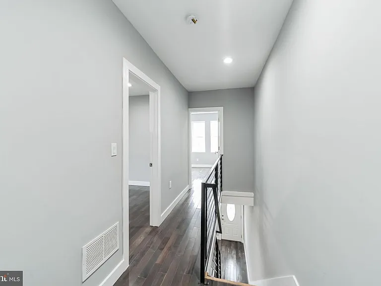 3414 Salmon St — Photo 13