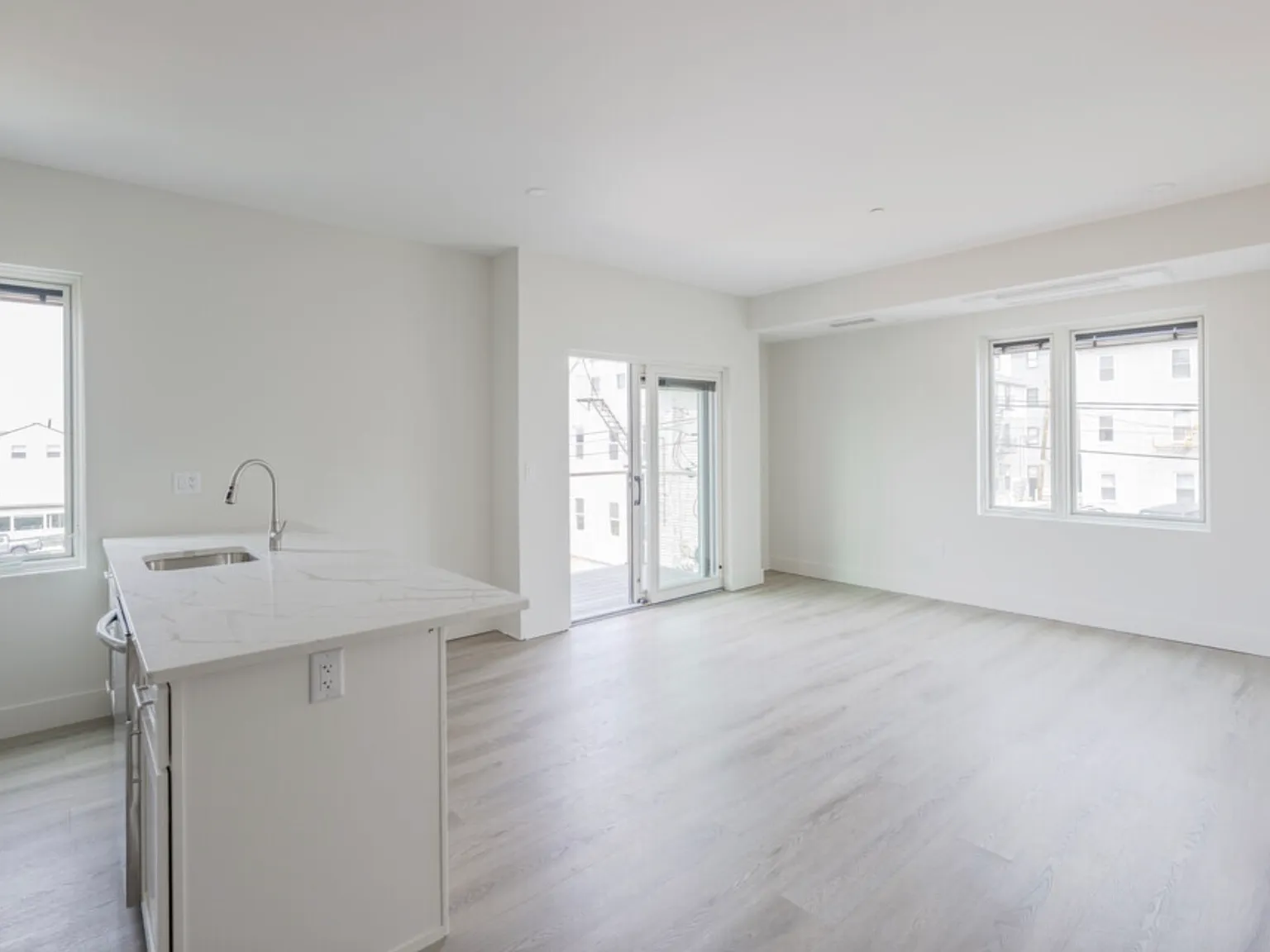 21 Knight St — Photo 1