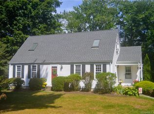 22 Delbon Ln, Avon, CT 06001