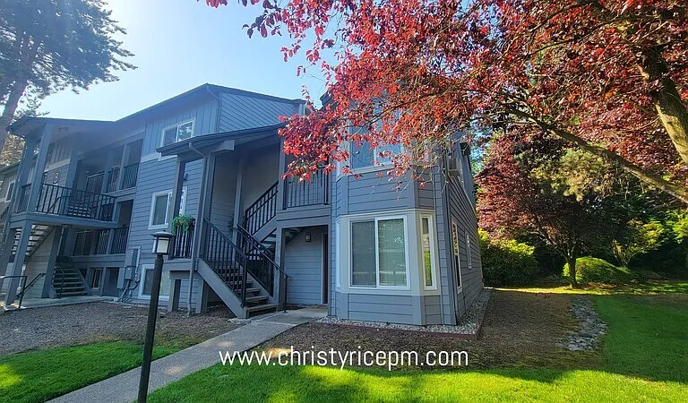 11109 NE 124th Ln #B208 — Photo 2